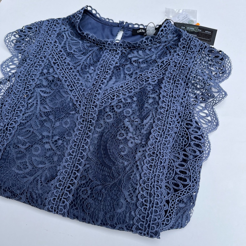 Cable & Gauge Lace Blouse - Picture 3 of 6